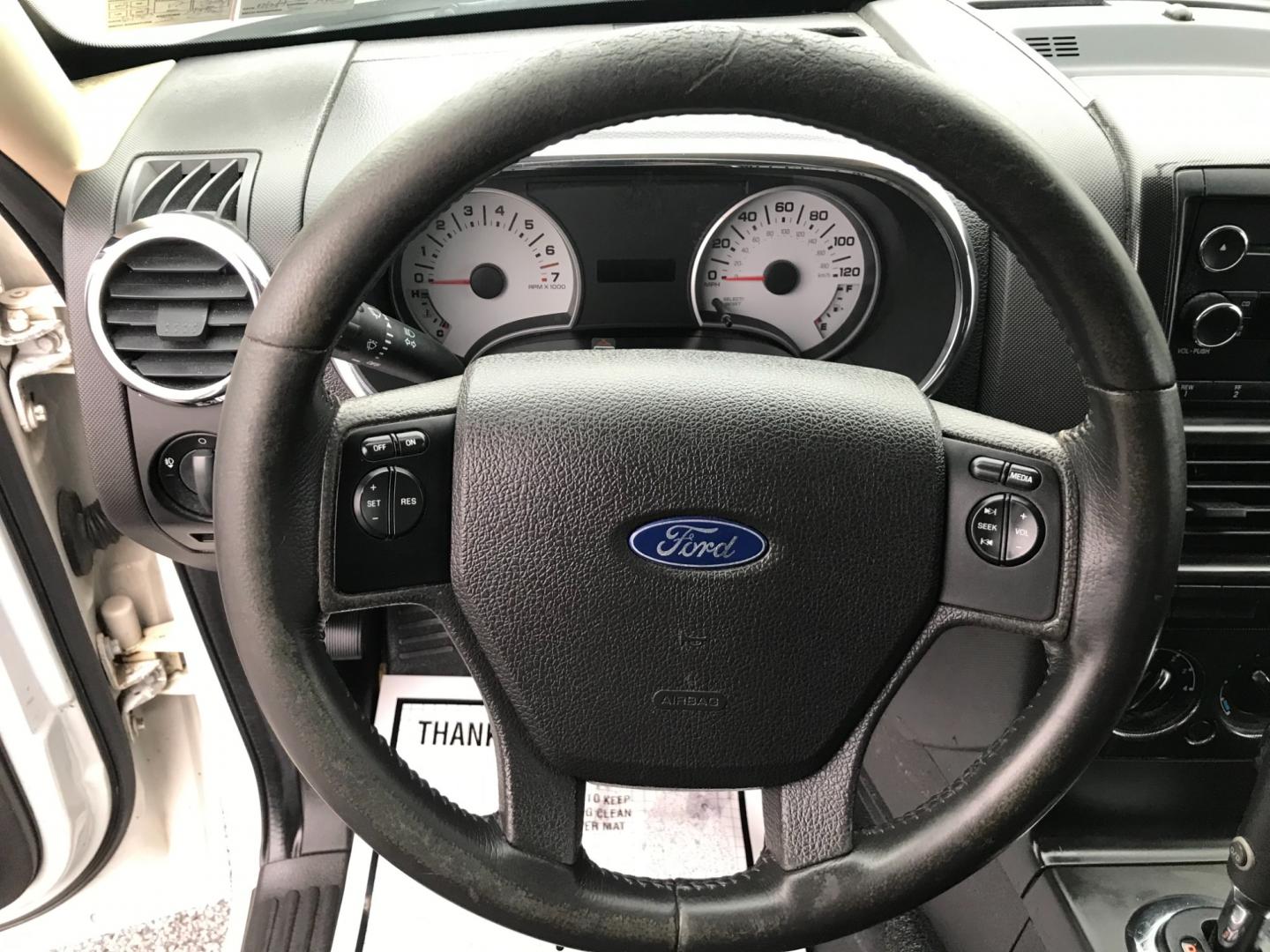 2010 White /Gray Ford Explorer Sport Trac XLT (1FMEU5BE9AU) with an 4.0 V6 engine, Automatic transmission, located at 577 Chester Pike, Prospect Park, PA, 19076, (610) 237-1015, 39.886154, -75.302338 - 2010 Ford Explorer Sport Trac XLT: Only 135k miles, 4x4, new PA inspection, SUPER clean, runs LIKE NEW! This vehicle comes inspected and has been given a bumper to bumper safety check. It is very clean, reliable, and well maintained. We offer a unique pay plan that is known for being the easiest - Photo#13